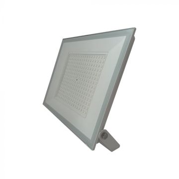 V-TAC 200W Slim LED Flutlicht IP65 6500K Weiß – E-Serie (16450 lm) mit integriertem Treiber 23978
