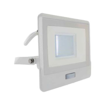 V-TAC VT-138S-1 30 W Samsung-Chip-LED-Strahler mit PIR-Bewegungssensor und Dämmerungssensor 4000 K schlankes weißes Aluminium IP65 – SKU 20299